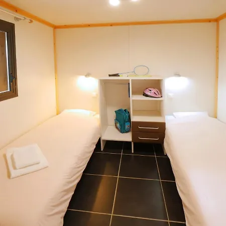 Hotel Ulvf Le Domaine De Pelvezy Saint-Genies