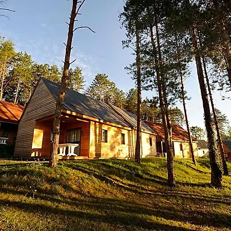 Ulvf Le Domaine De Pelvezy 3*
